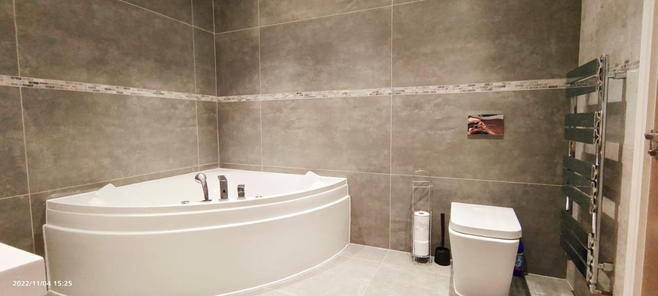 First Floor Flat 1 Northwood Apartment London Luaran gambar